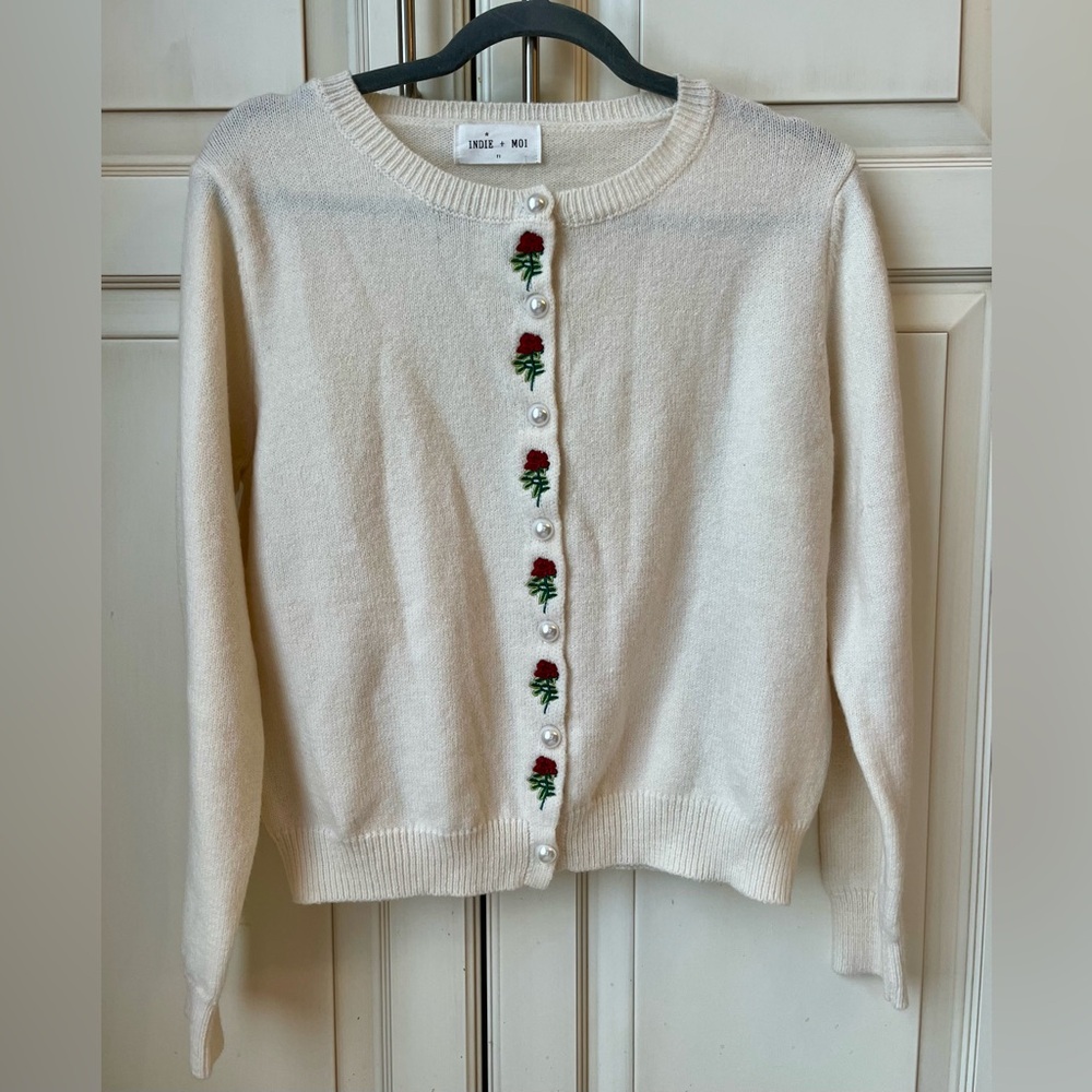 Indie + Moi NWT cardigan. Rose embroidery and pearl-like buttons.